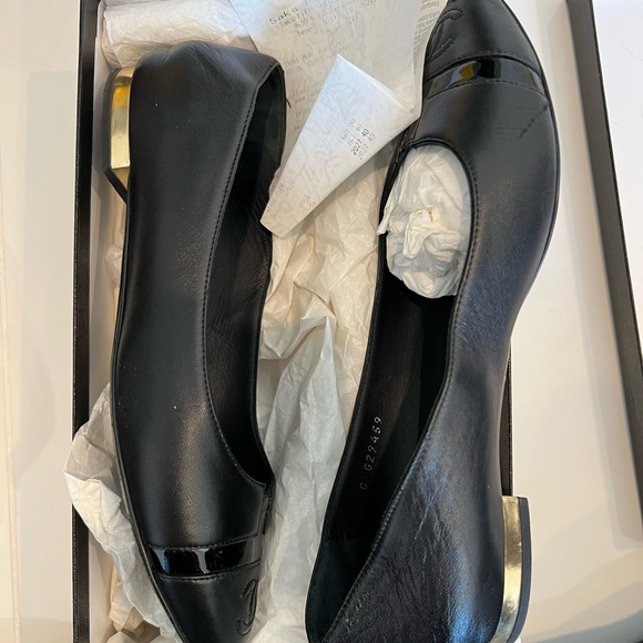 Chanel Black Ballerina Flats size 36.5 - Picture 2 of 9